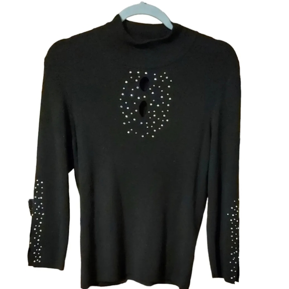 Laura Black Sweater - Picture 1 of 6